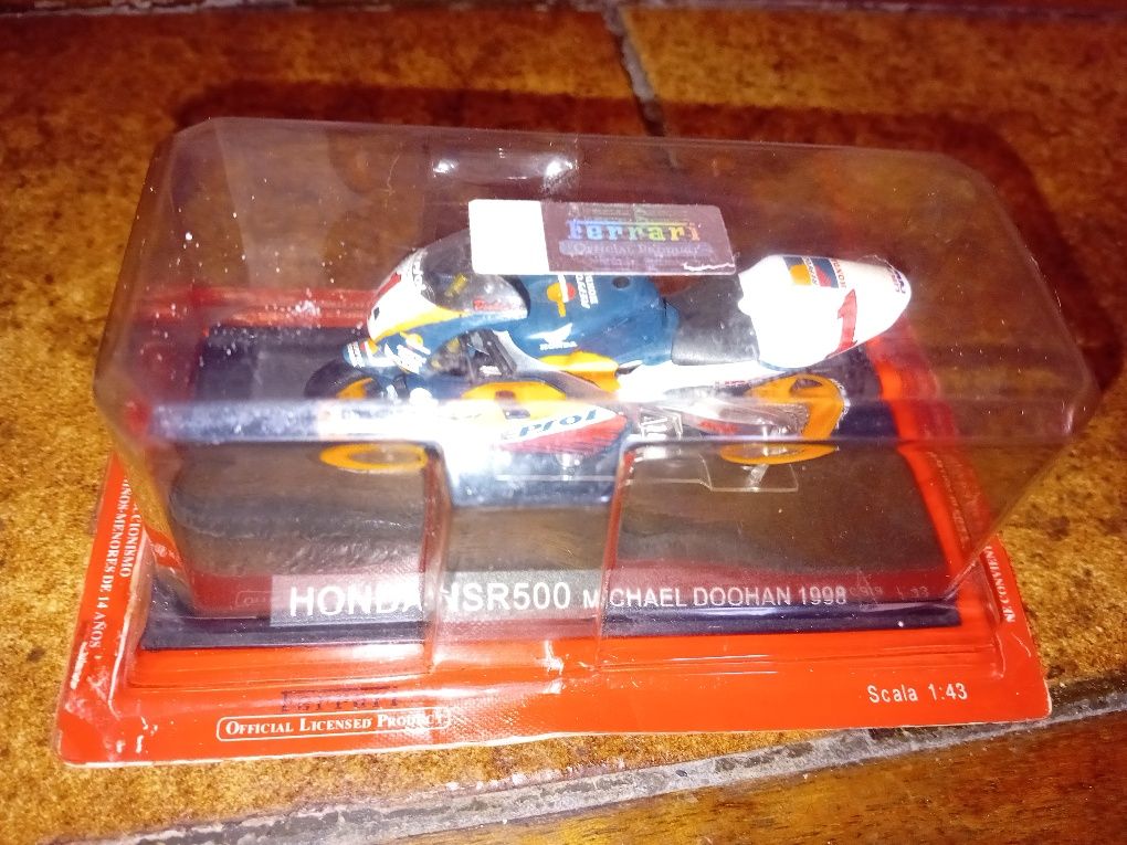 Motas competição, vários pilotos, 5 unidades  (ver fotos)
