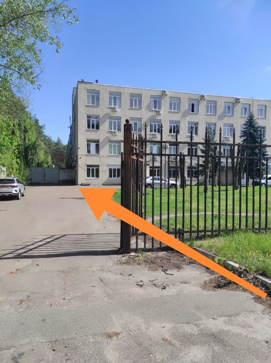 Дарницький, м.Бориспільска, Автопаркова, офіс, магазин 72м2