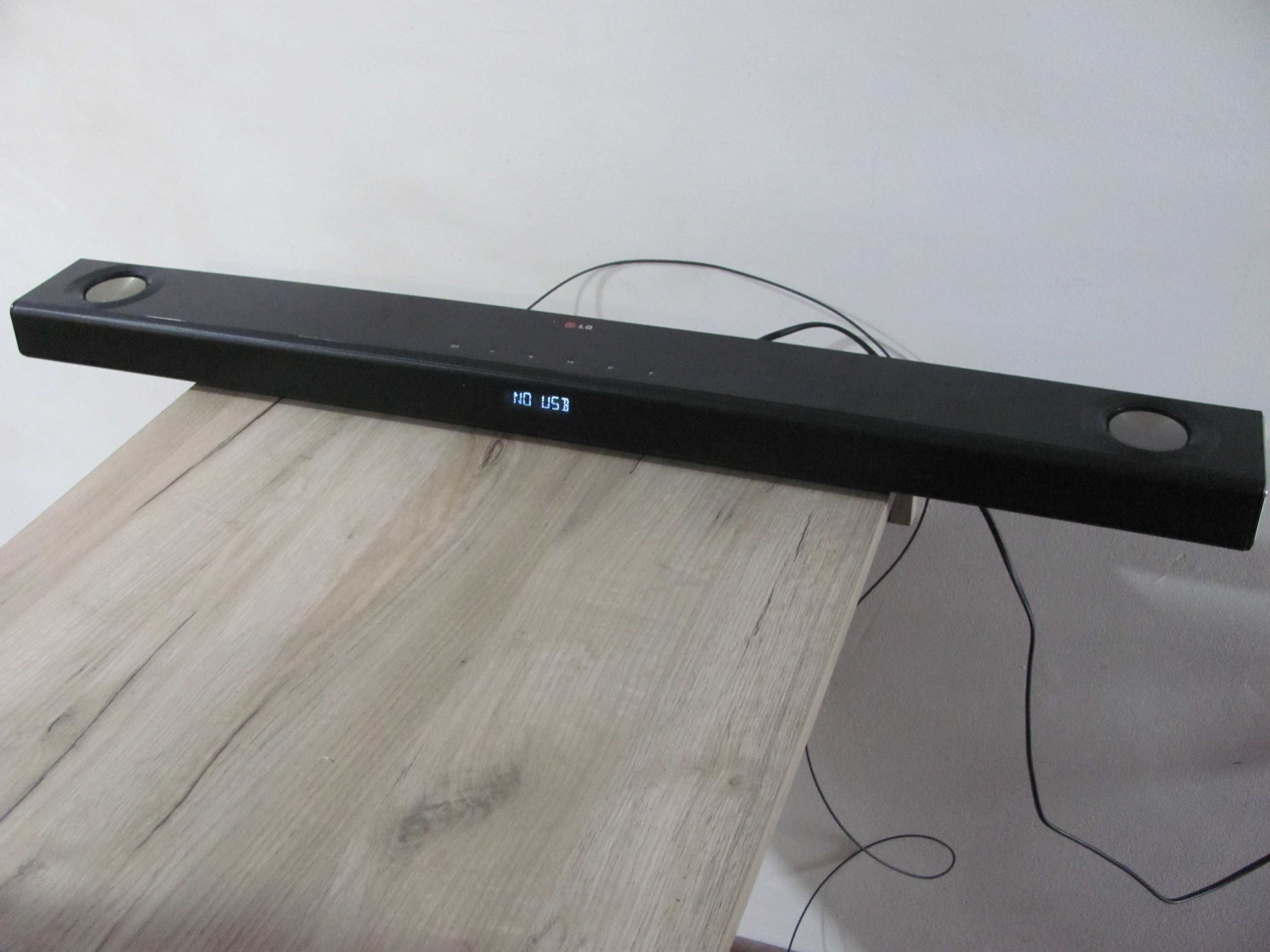 Soundbar LG NB2530A usb 100W Bluetooth