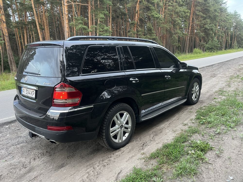 Продам хороший автомобиль