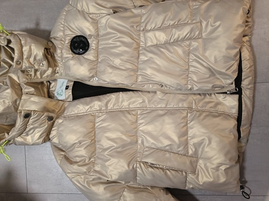 Куртка зимняя ( очень теплая)