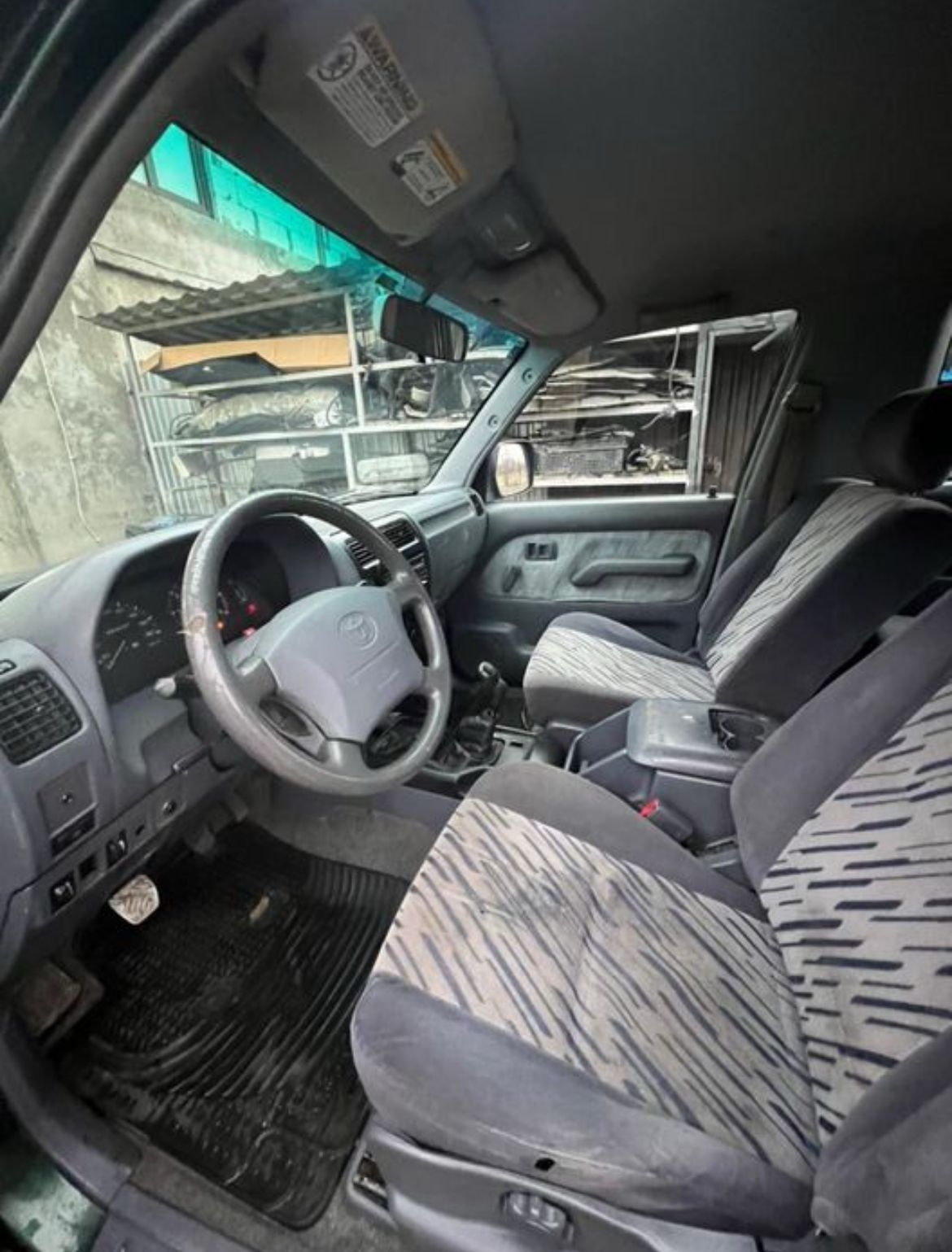 Продам Toyota Land Cruiser Prado 90
