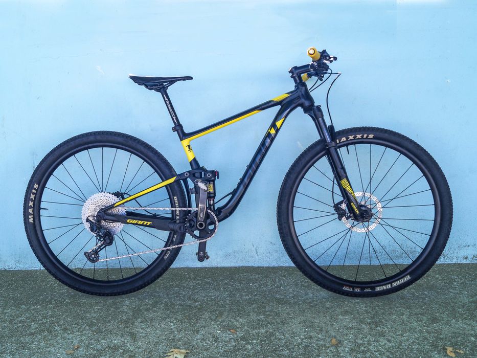 Bicicleta BTT Giant Anthem 29 suspensão total, excelente estado