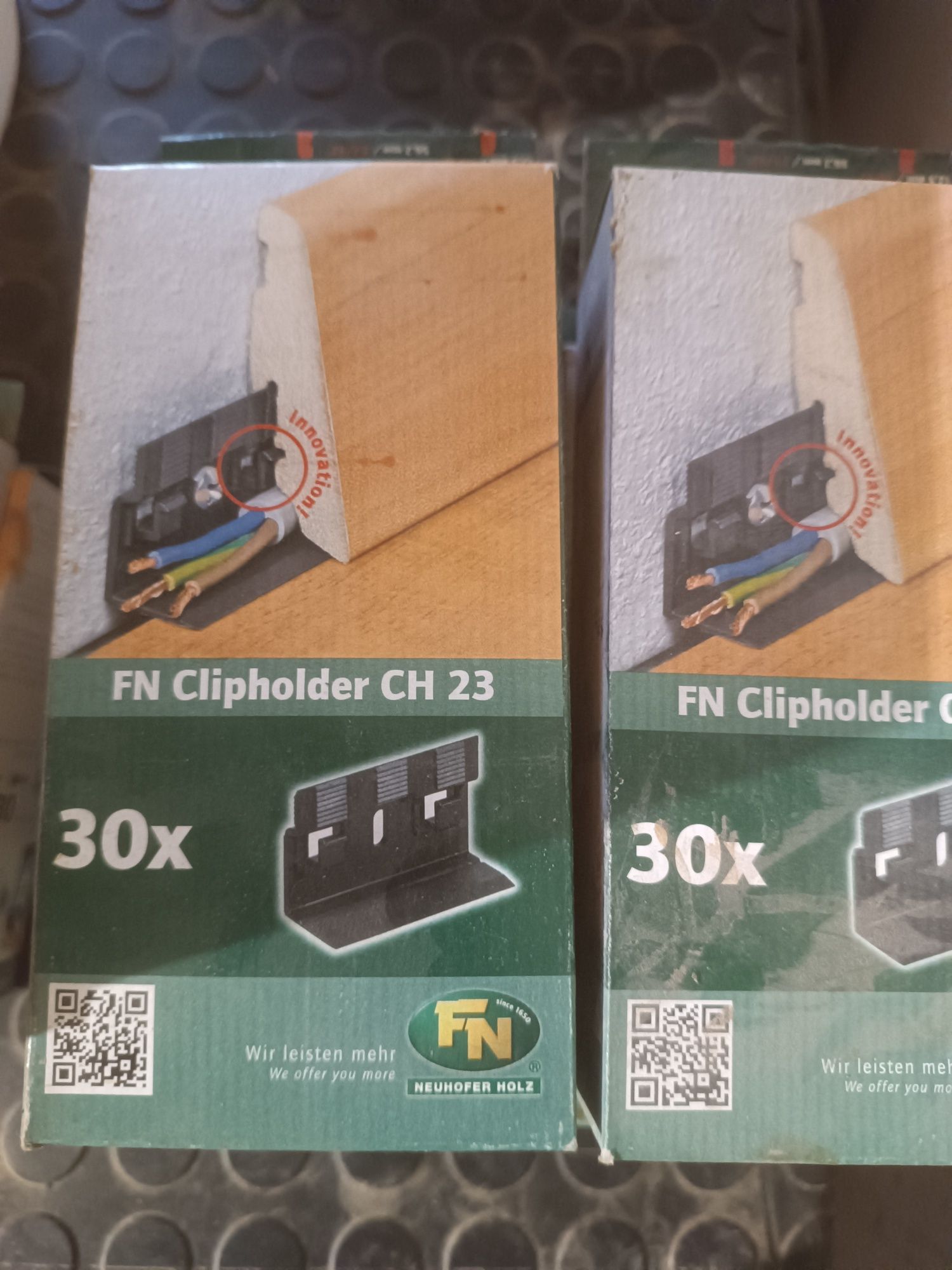 Klamry montażowe do listew Kronospan i FN Clipholder CH 23