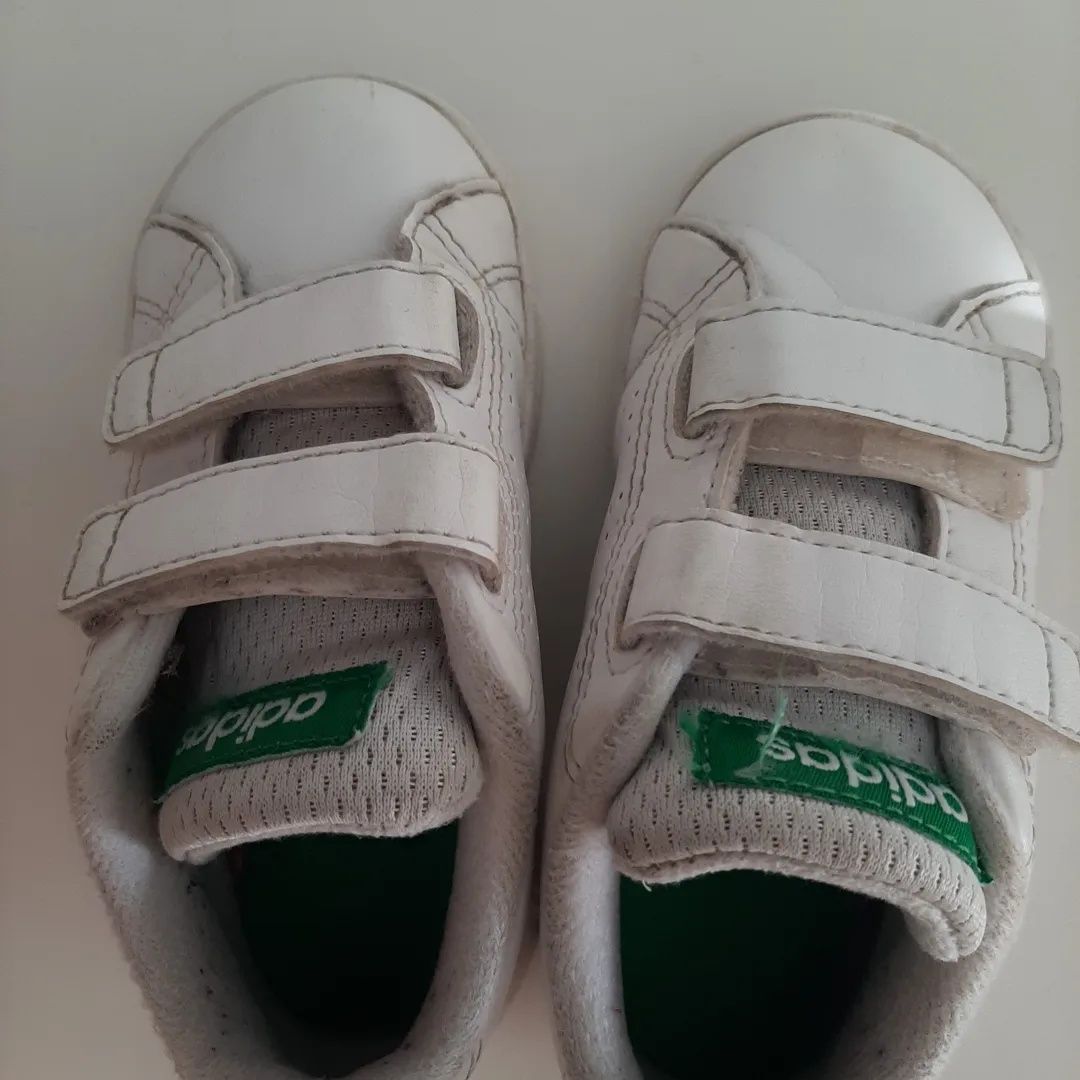 Ténis Adidas Stan Smith unisexo tamanho 23