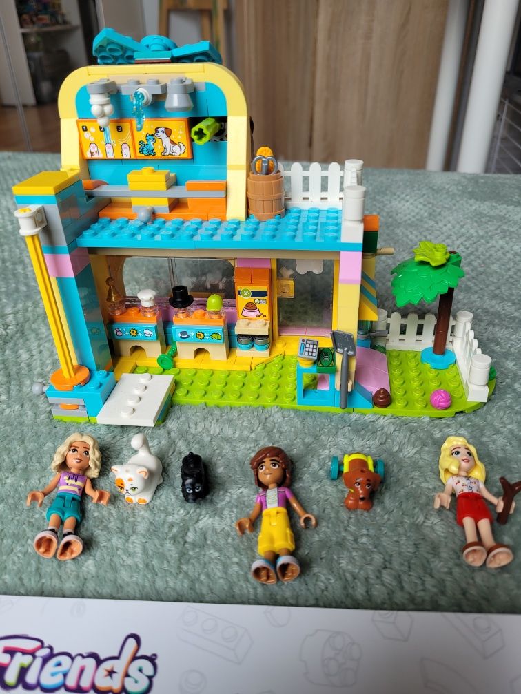 LEGO Friends 42650 sklep z akcesoriami dla zwierząt