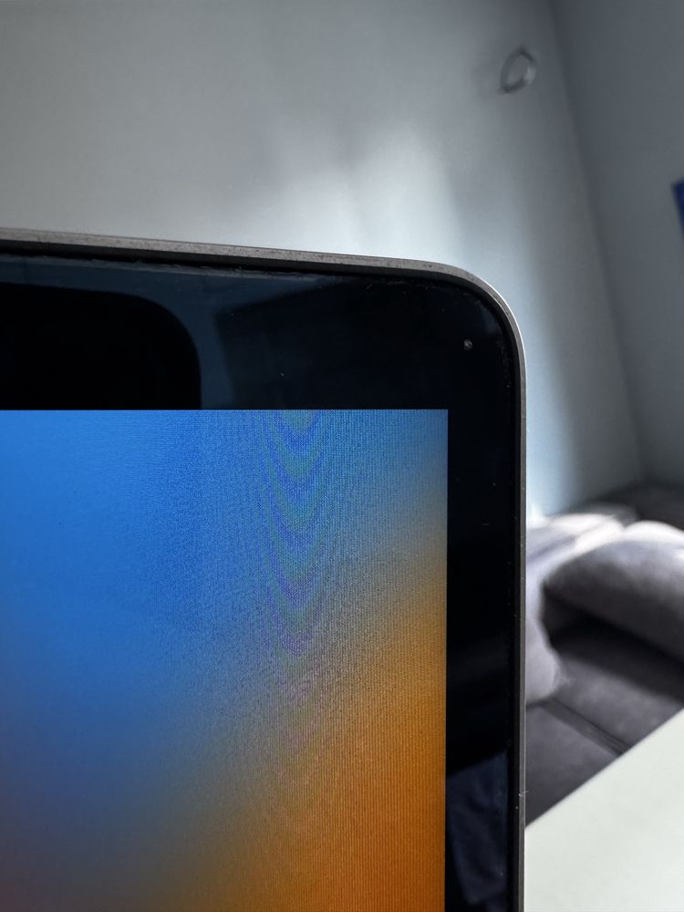 Mac 13’ 2020, intel core i3. 8/256 gb