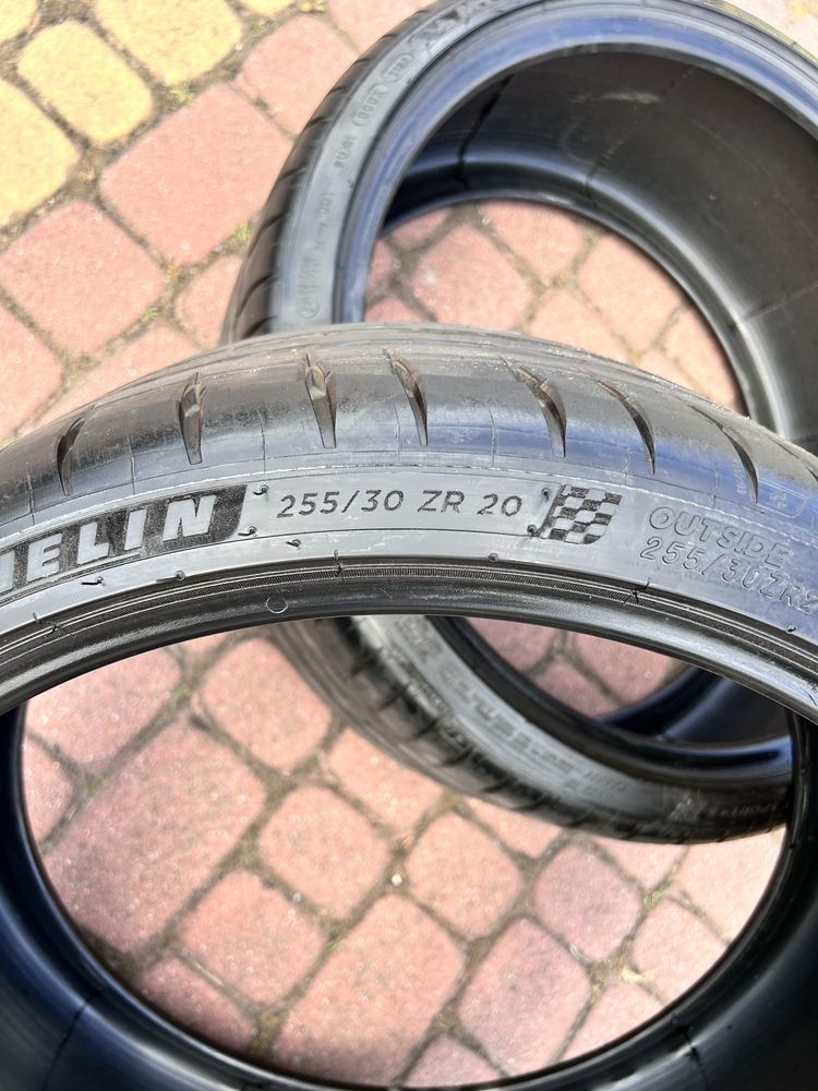 Opony Michelin Pilot Sport 4S