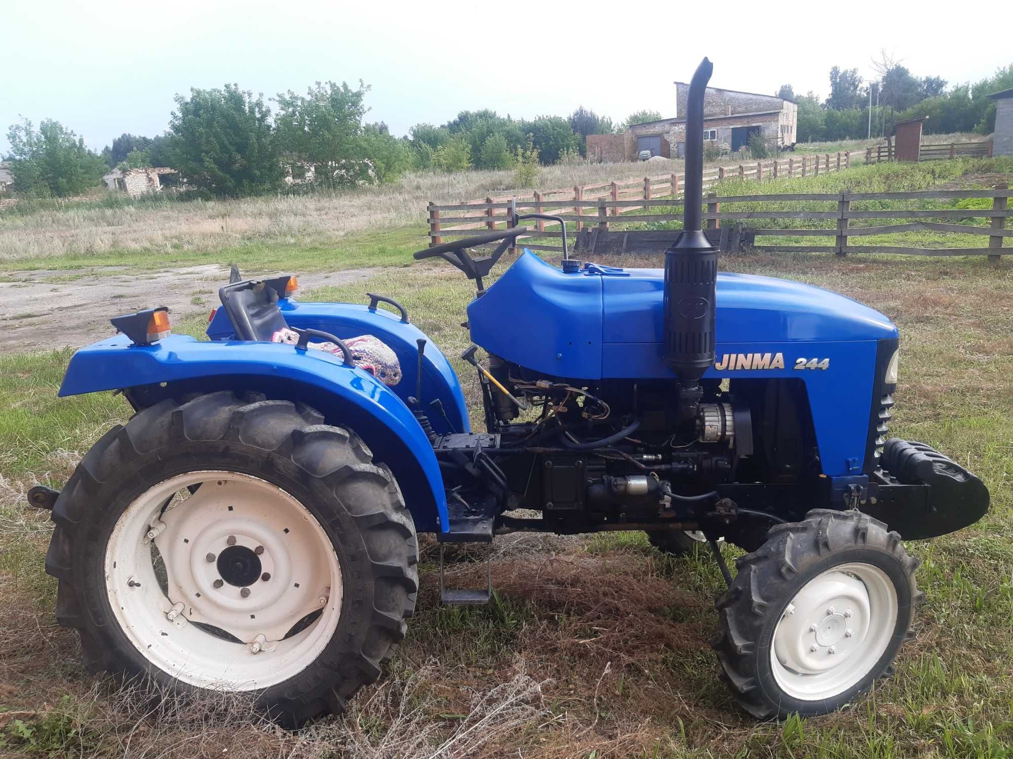 Продам мінітрактор,трактор.
