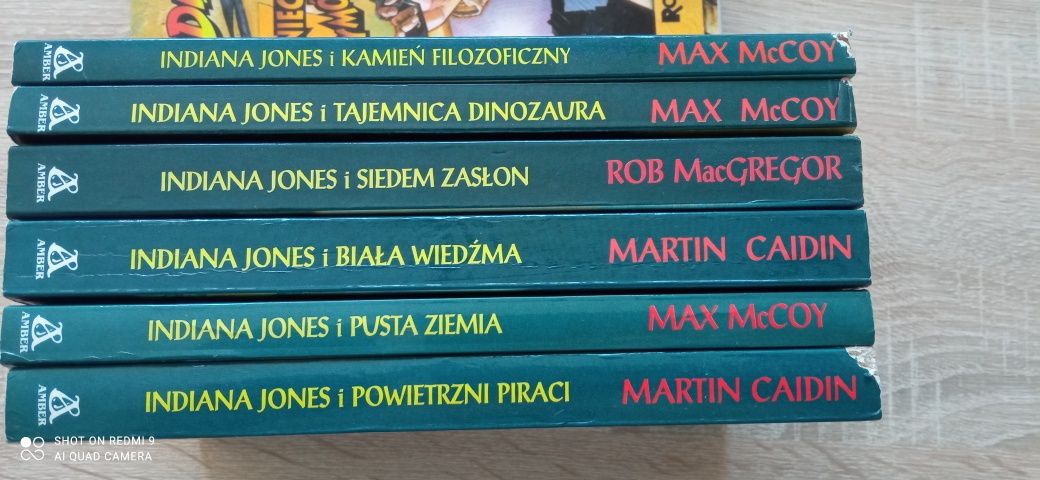 INDIANA JONES 11 książek + gratis!!!