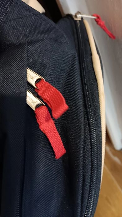 Saco grande, muito bom com várias utilidades.