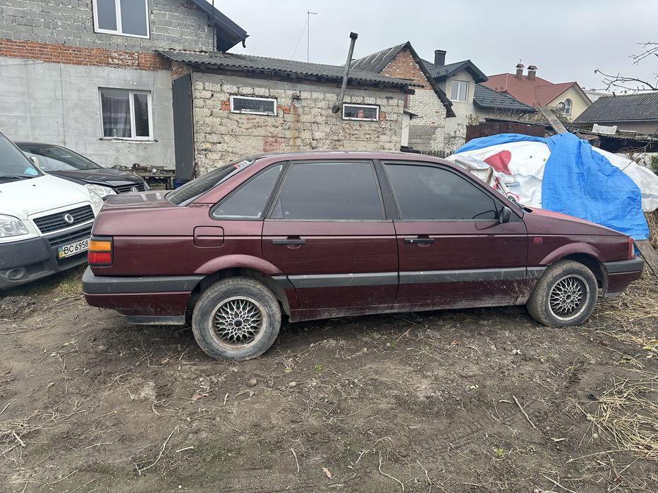 Продам volkswagen passat b3 1.8