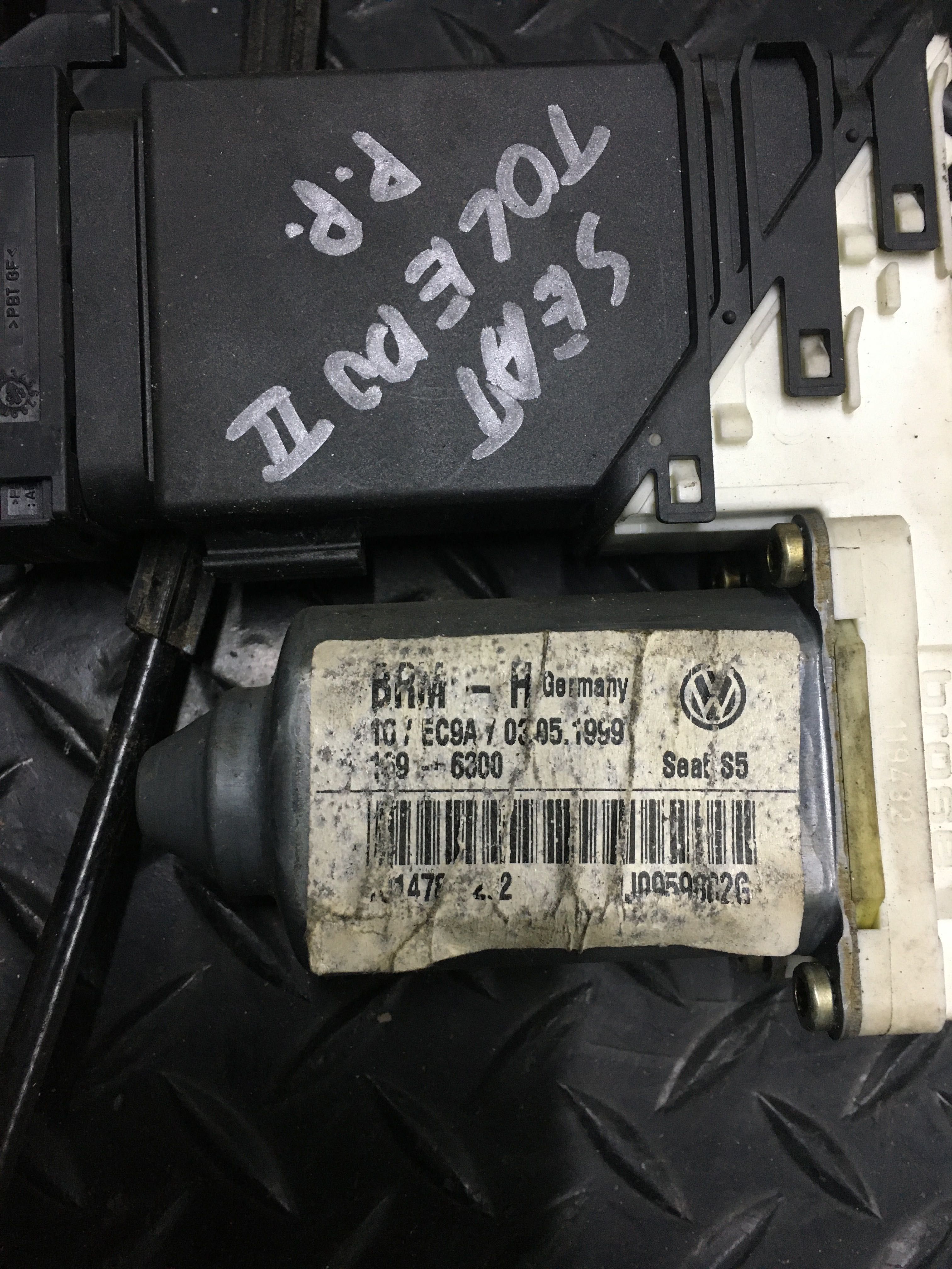 Seat Toledo II - mechanizm silniczek  szyby przód lewy prawy