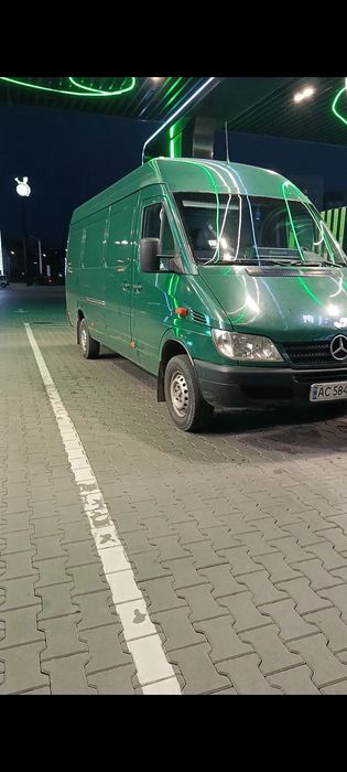 Надаю послуги грузопеевозок Спринтер 903Махі. шукає роботу