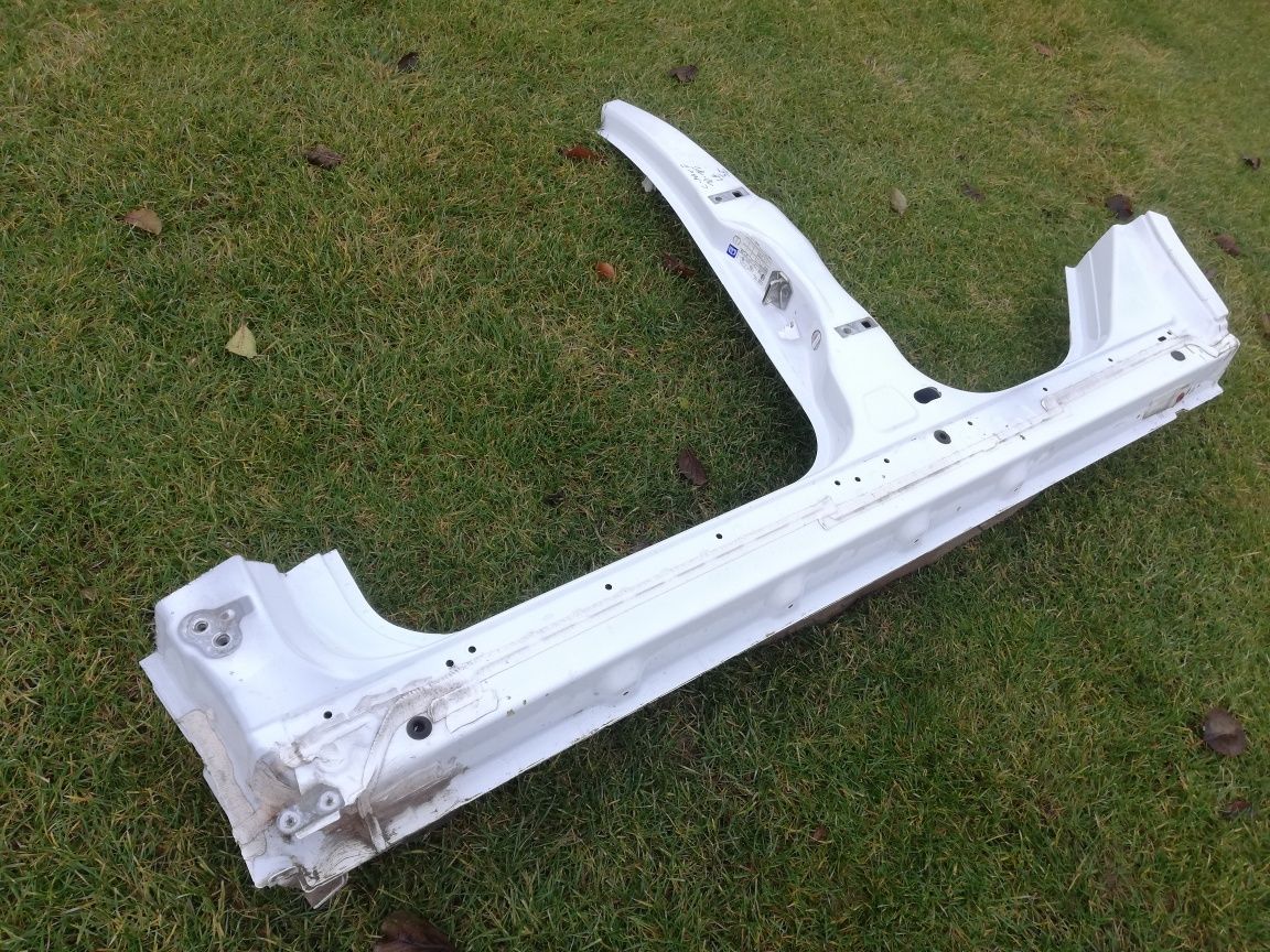 Próg lewy słupek poszycie Ford C-max mk2 II 10-18r lift zwykły 5 osob