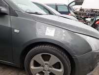 BŁOTNIK PRAWY PRZÓD CHEVROLET CRUZE GCV