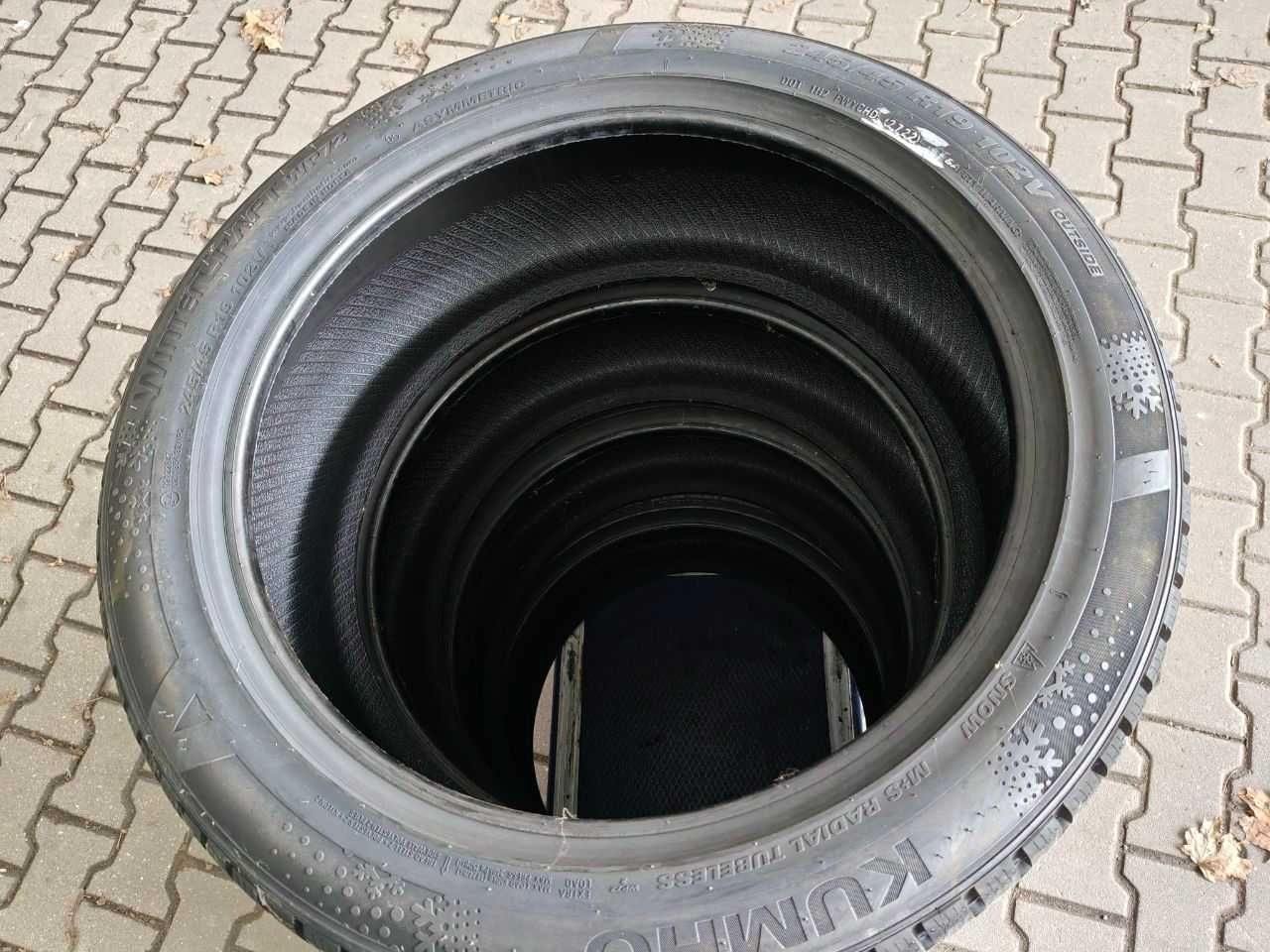 Komplet opon zimowych 19" KUMHO WinterCraft WP72 245/45 R19 XL 102V