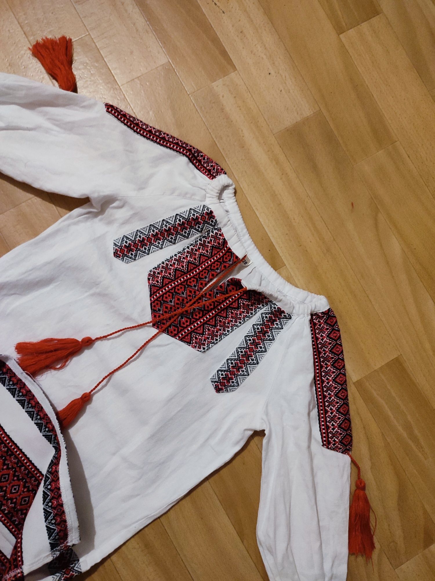 Вышиванка блузка для девочки новый р 123-128