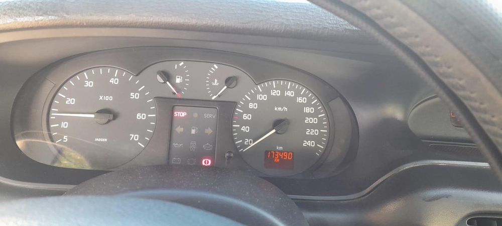 Renault Megane 1.4 70CV