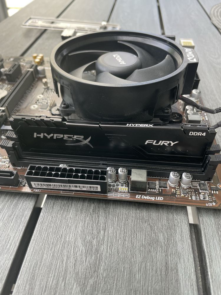 MSI B450M PRO-M2 MAX + Ryzen 3 1200 AF + RAM 4GB DDR4