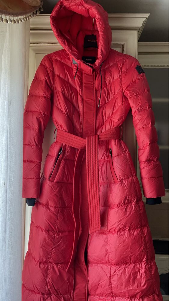 Женский пуховик Mackage s