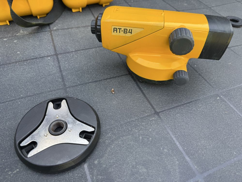 Niwelator TOPCON AT-B4 series