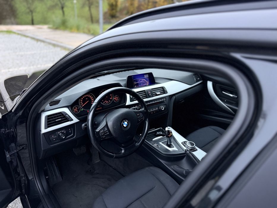 BMW F31 318D SportLine Auto - Oportunidade