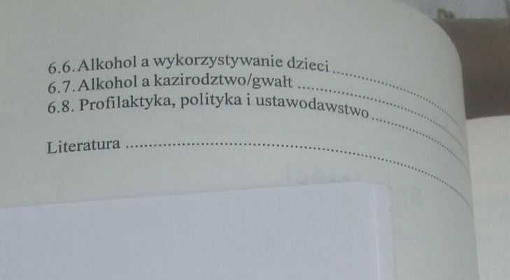 Używanie alkoholu a przemoc w społeczeństwie unikatowa książka