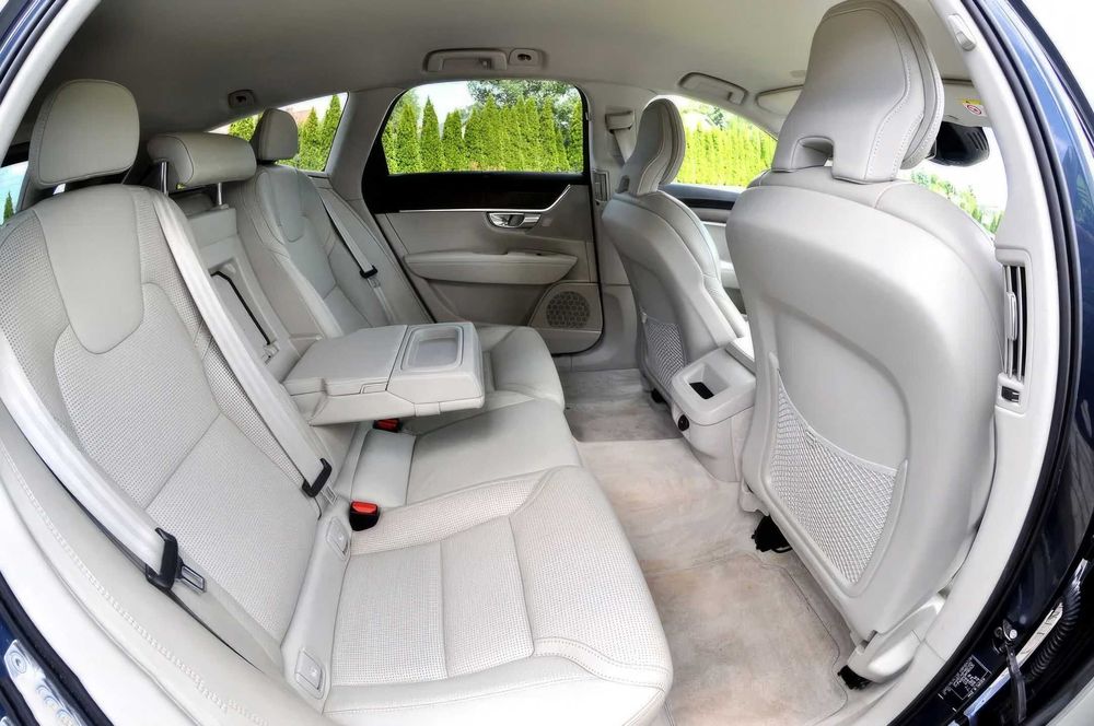 Volvo V90 D4 Geartronic Inscription      2021