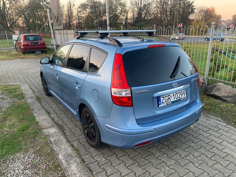 HYUNDAI i30 2011r. // 1.4 / 109 KM // Bezwypadkowy // 1 właściciel //