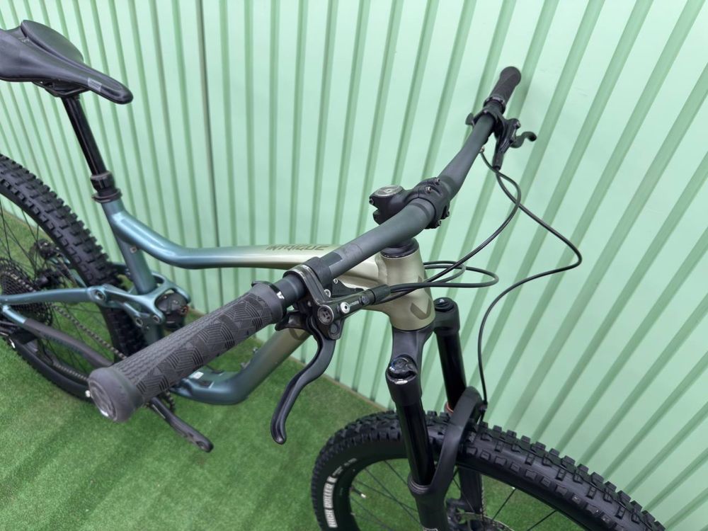 Двухпідвіс 150мм М 27.5 Liv Intrigue 3 2020рік Rock Shox 35 Gold RL