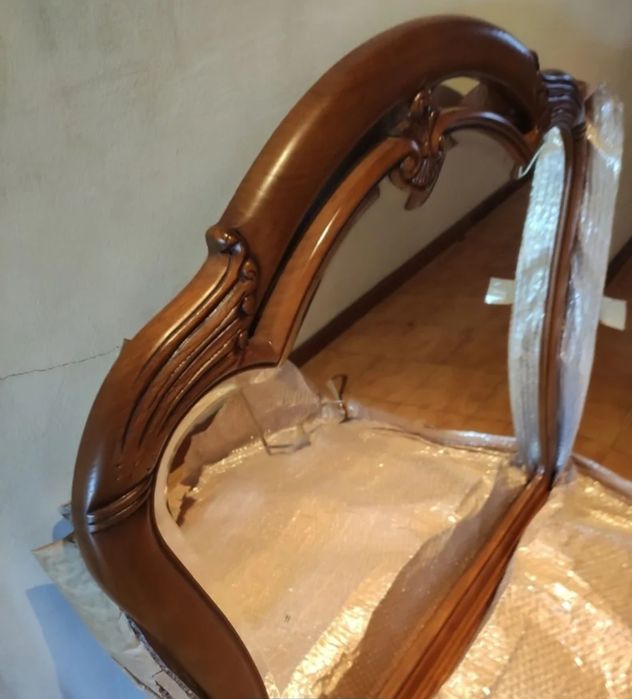 Espelhos com moldura em madeira