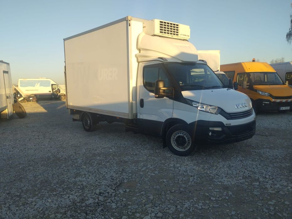 Iveco Daily 35S18 3.0 chłodnia mroźnia winda 50 tys. km  automat klima