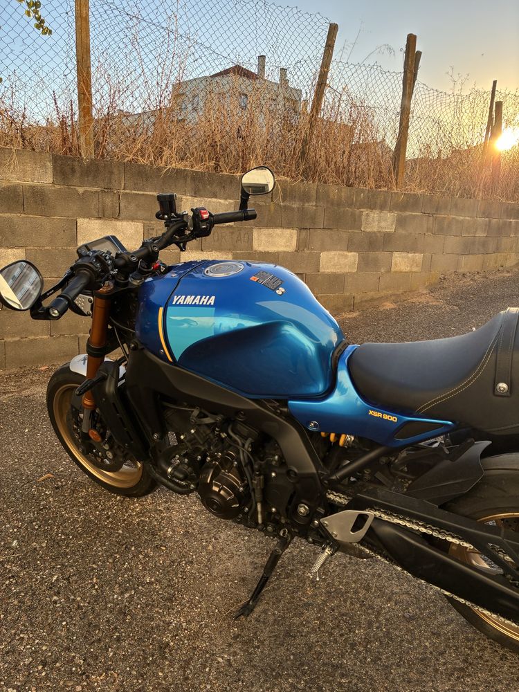 Vendo motociclo - Yamaha XSR900