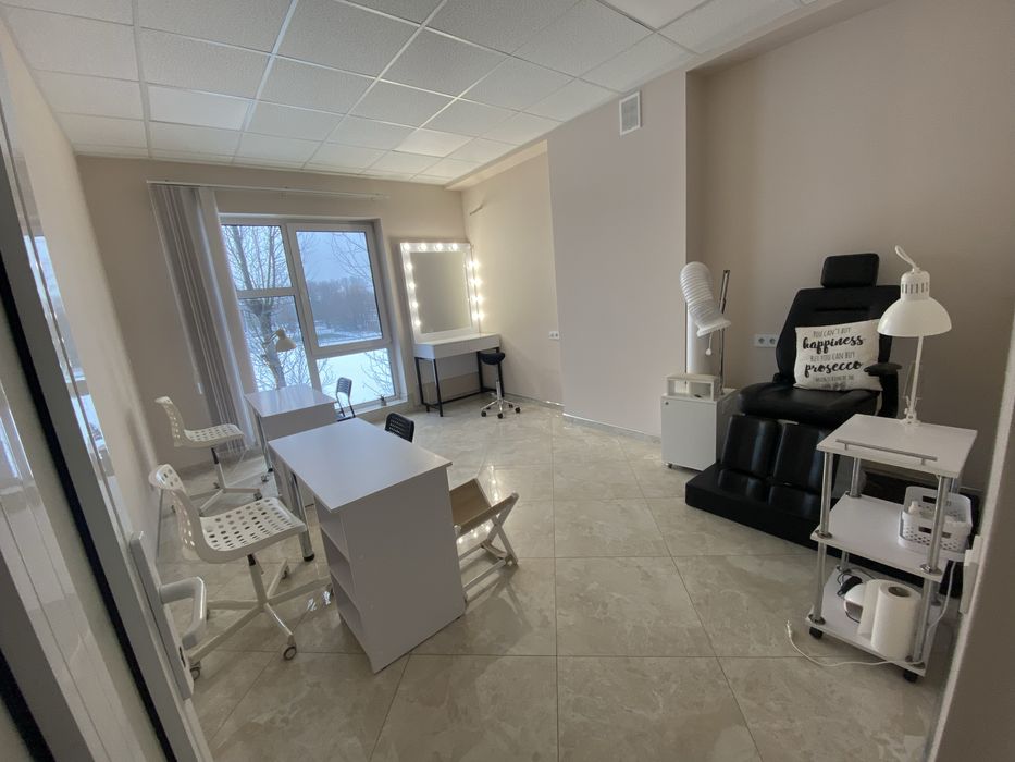 Оренда робочого місця для майстра манікюру