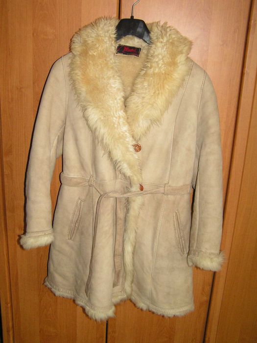 Kożuch,kożuszek damski.