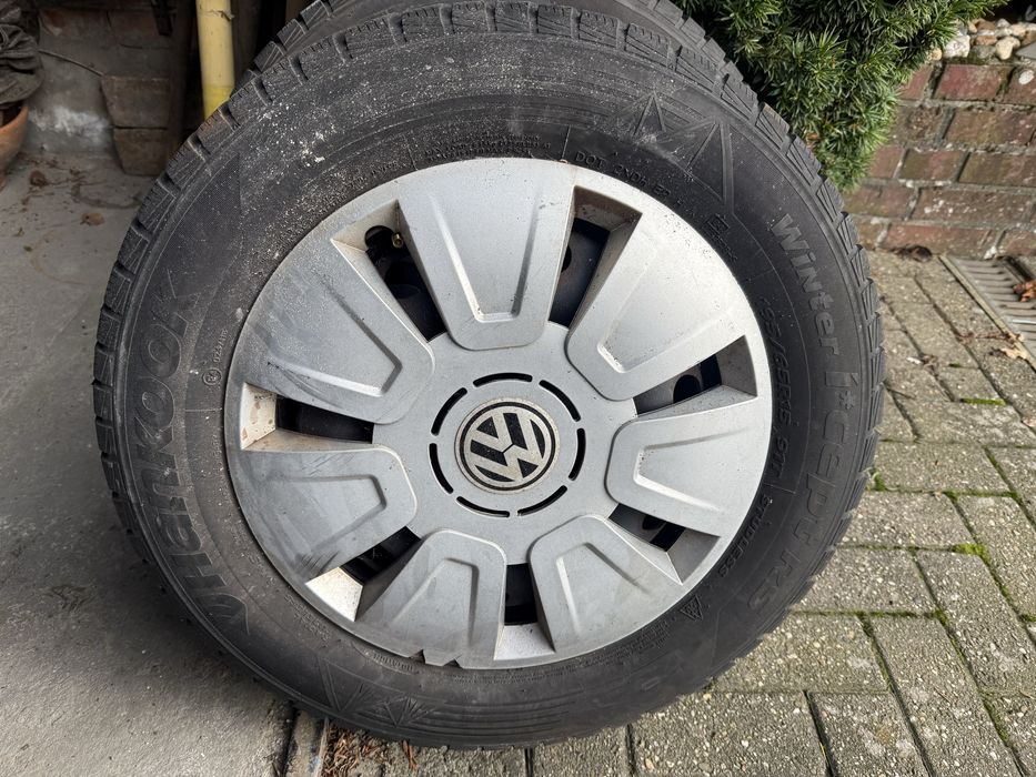 felgi stalowe + kołpaki + opony zimowe. (15)