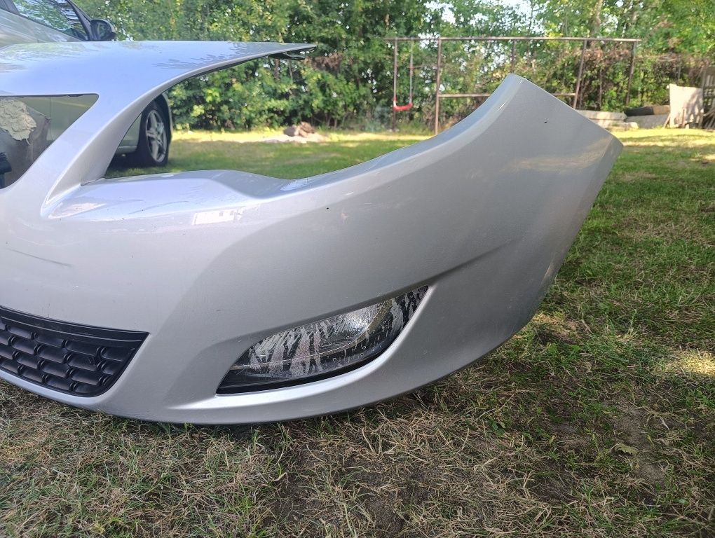 Zderzak Opel Astra J z176