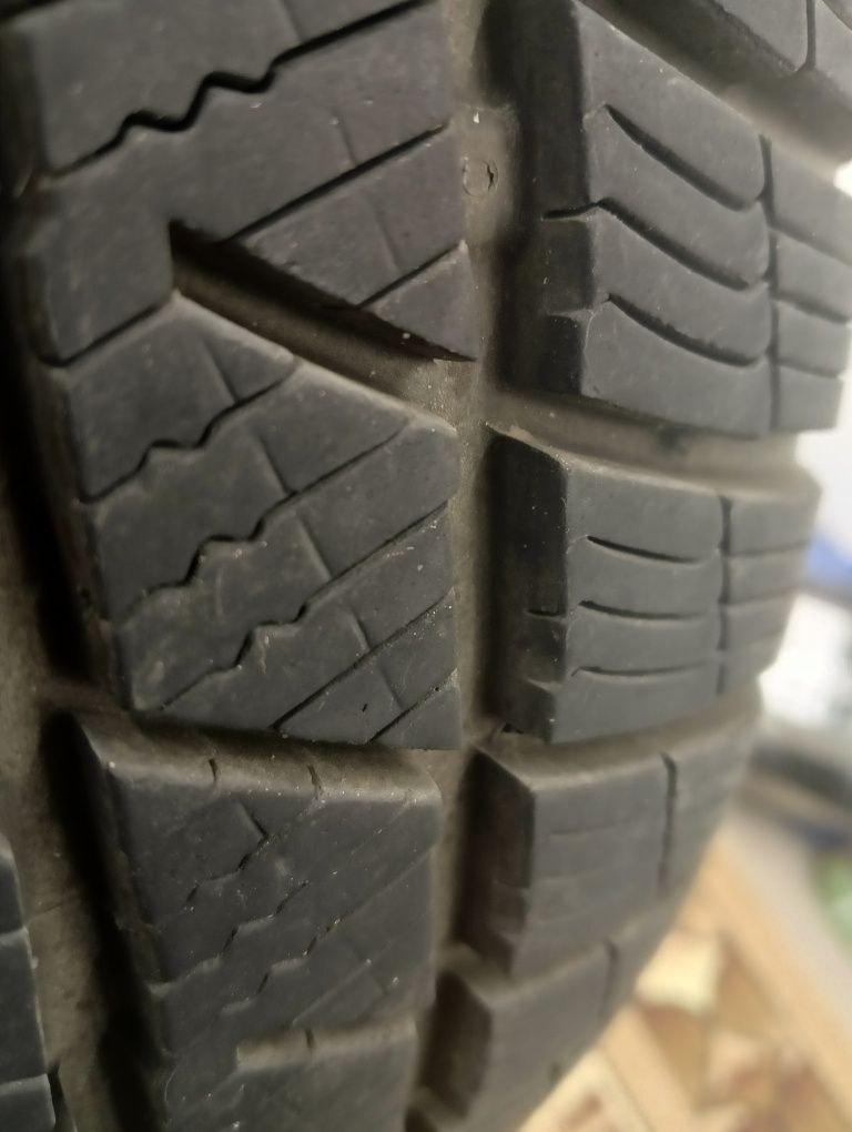 Opony Barum Polaris 5, 215/60 R17 - 4 szt.