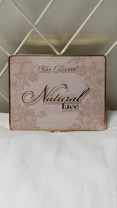 Too Faced Natural Face paletka do twarzy
