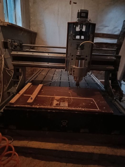 Фрезерний верстат з ЧПУ