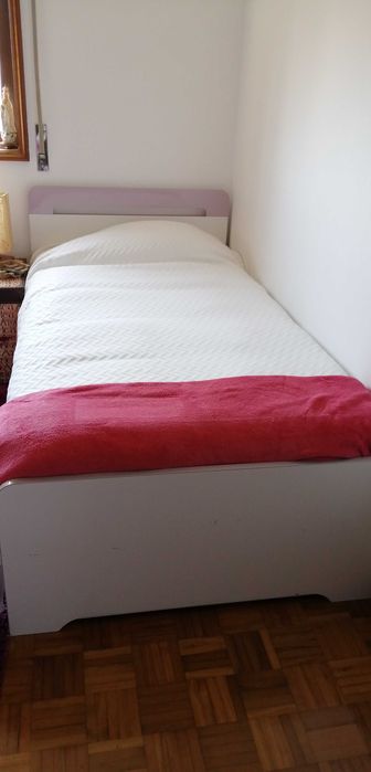 Cama + gavetão + estrado + mesinha cabeceira + Colchão Viscoelástico