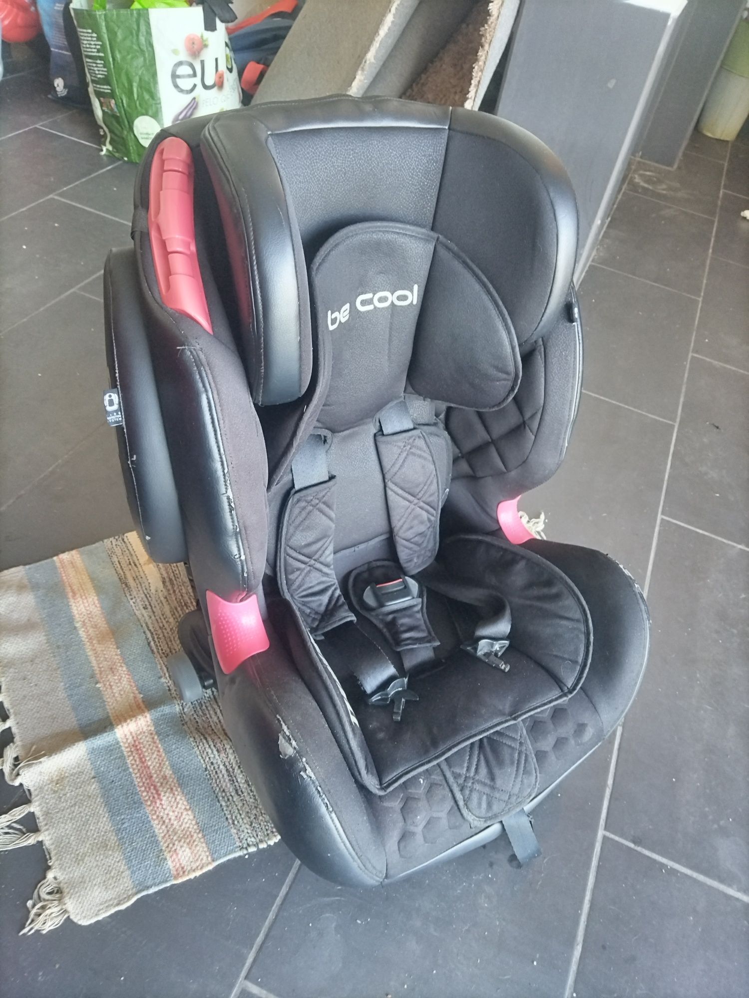 Cadeira Isofix com safe sides