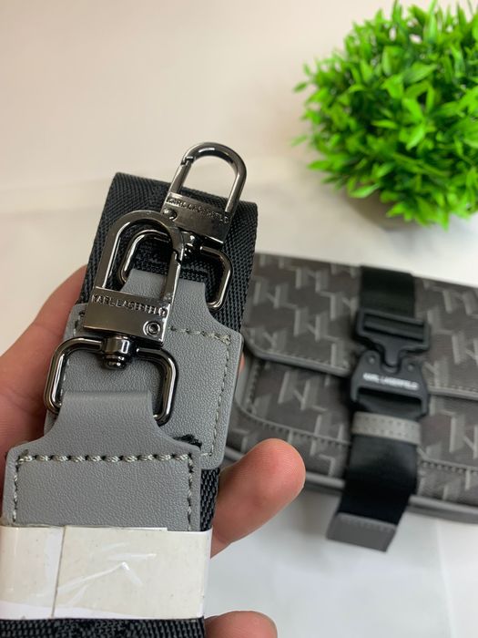 Сумка Karl Lagerfeld/месенджер
карл лагерфелд бананка/через плече