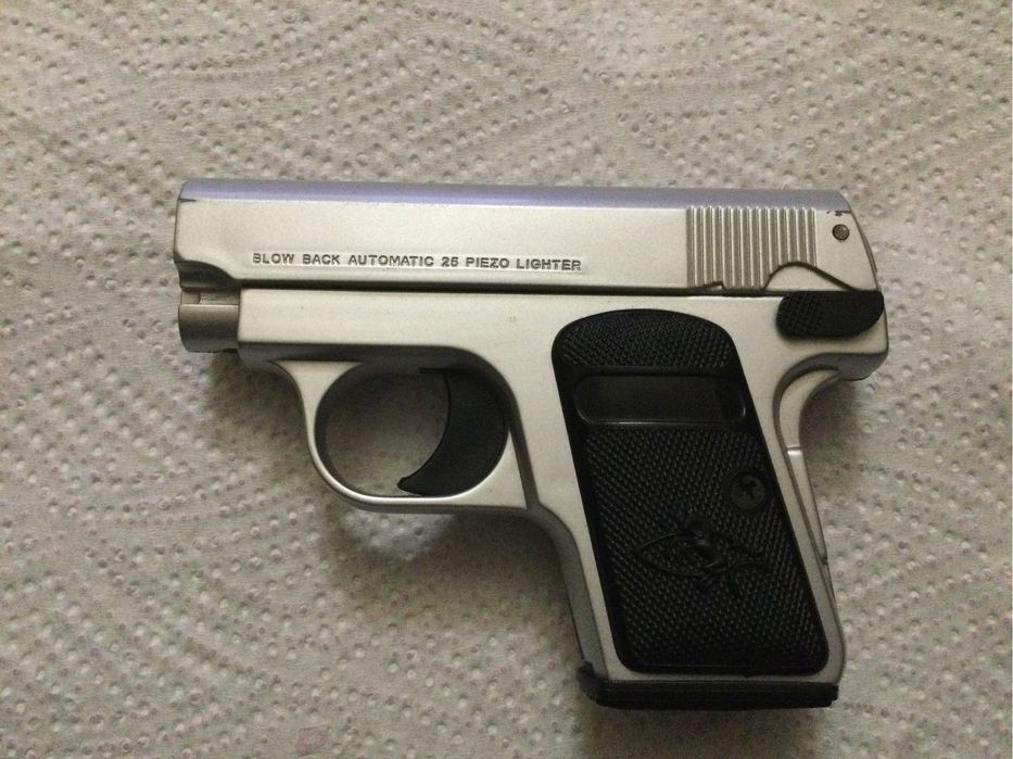 Продам пьезо зажигалка новая