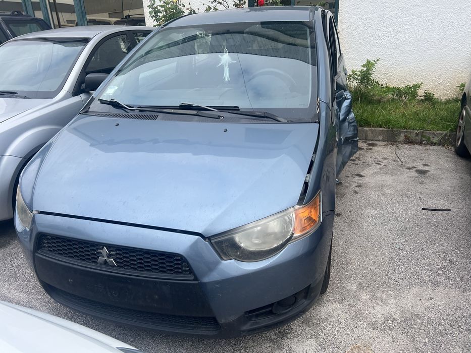 Mitsubishi colt 2012 (peças)