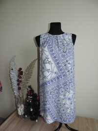 Biała sukienka w niebieskie kwiaty, nowa, rozmiar 40