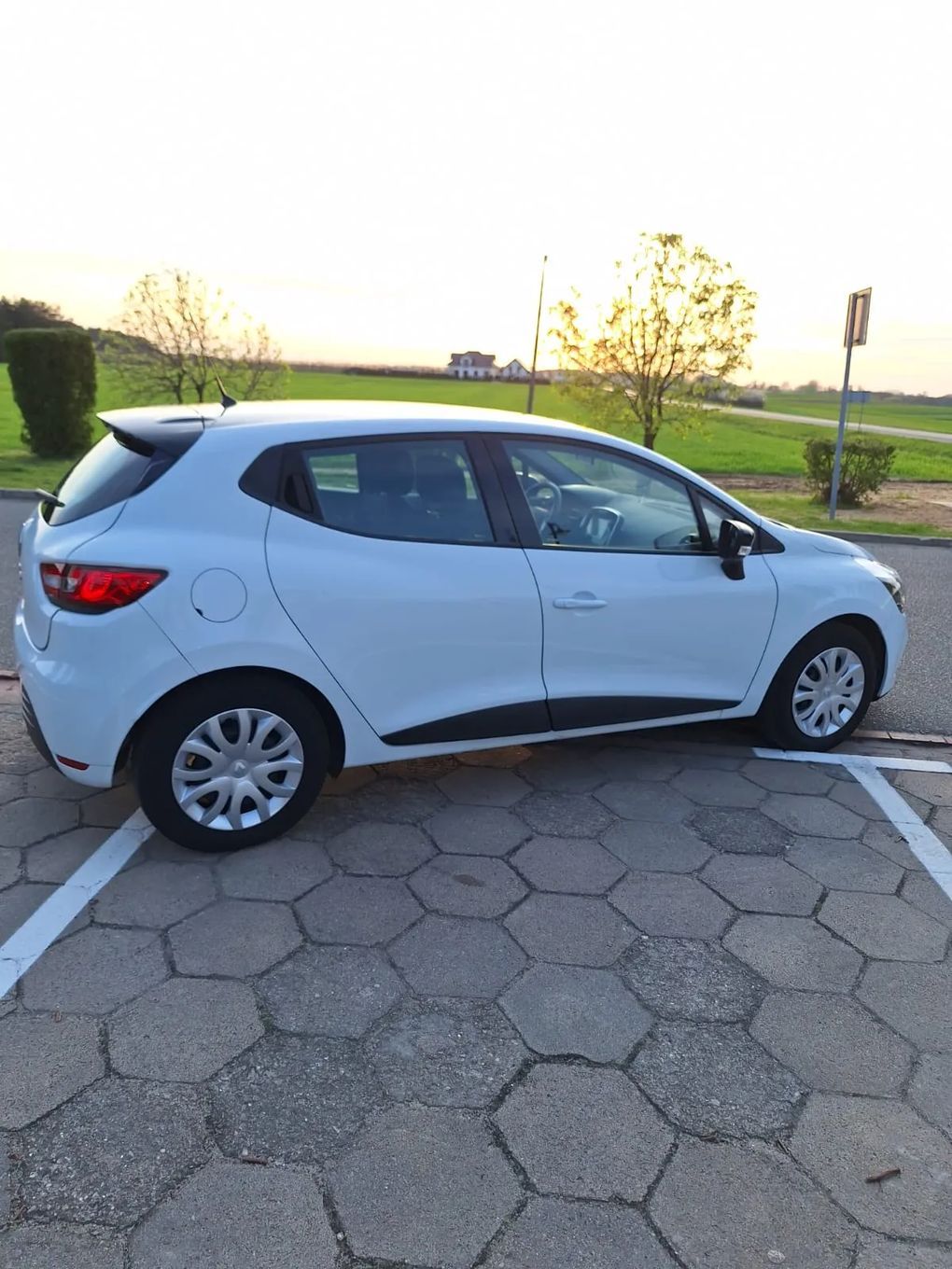 Renault Clio Niski przebieg Diesel Nawigacja