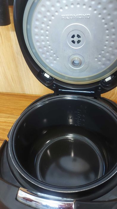 Мультиварка REDMOND RMC-M90, самая удачная модель