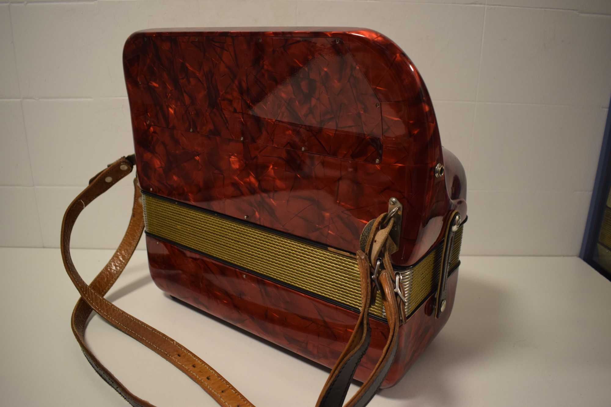 Acordeao hohner Riveira II 2  Voz 96 Baixos, N .252